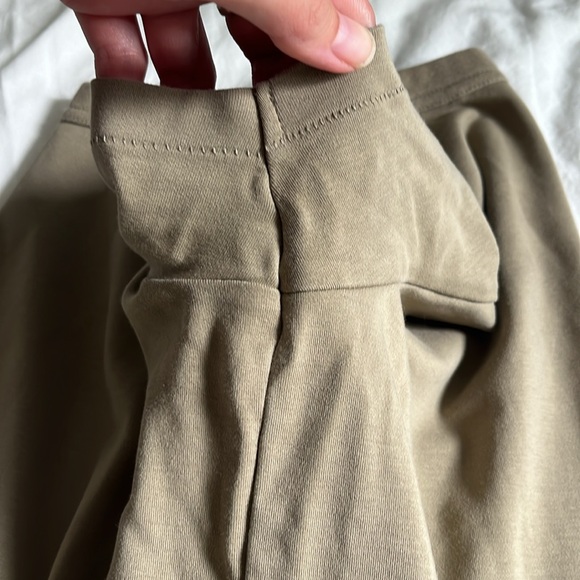 Uniqlo Women’s Crew Neck T-Shirt Bundle - Picture 3 of 16